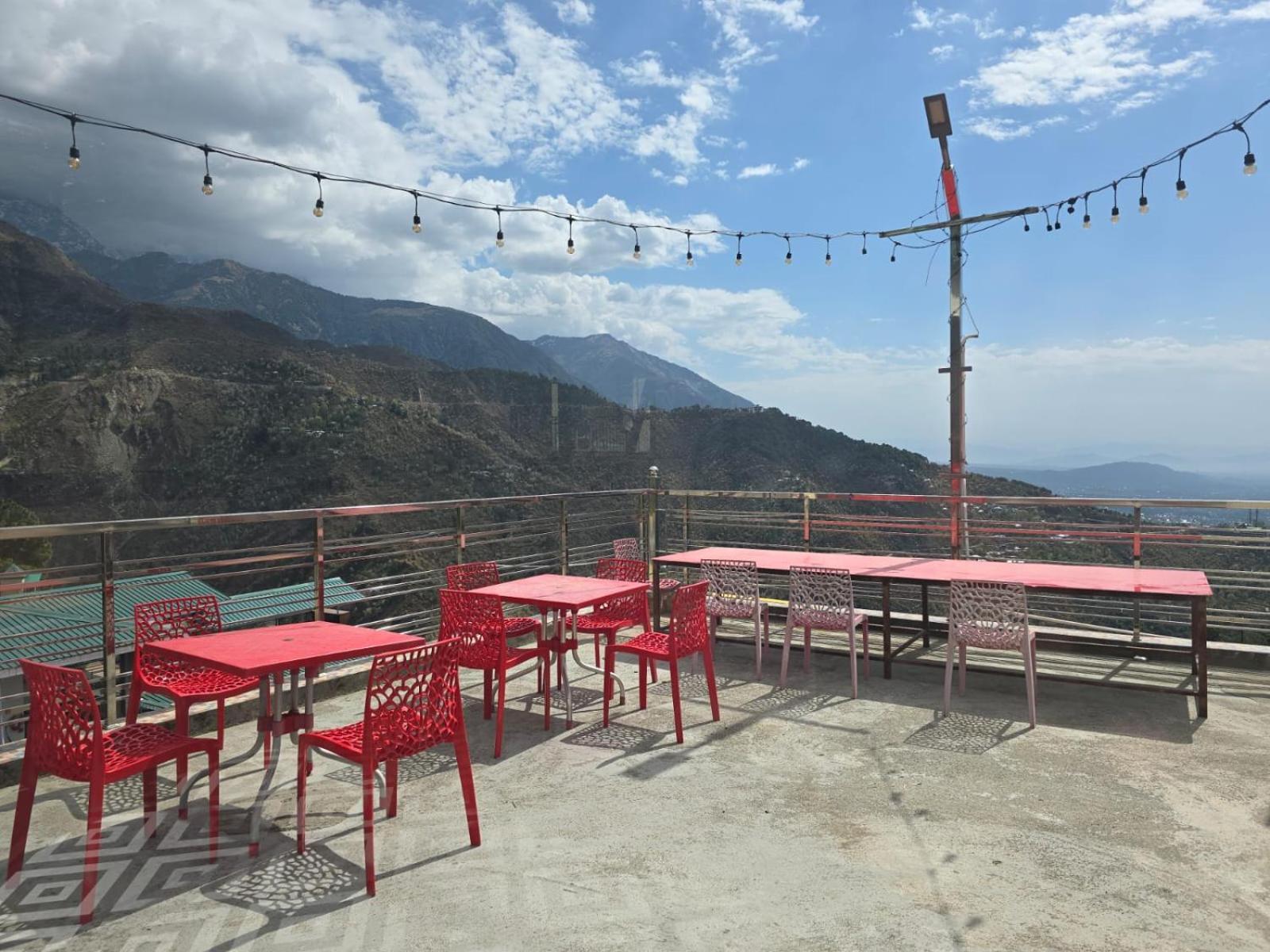Hotel Starwud Kotagge McLeod Ganj Eksteriør billede